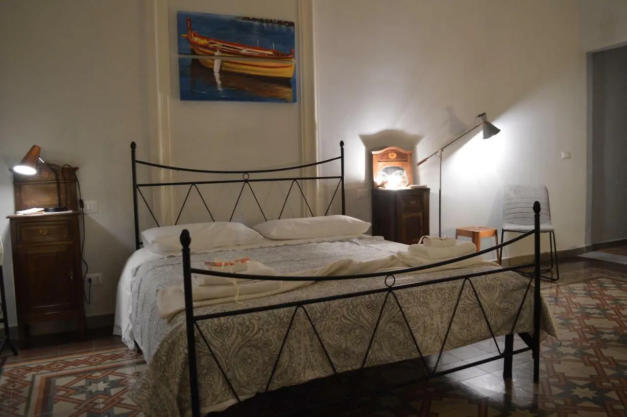 Bed and Breakfast Bed, Book & Breakfast Landolina CTA 3*,  Italia